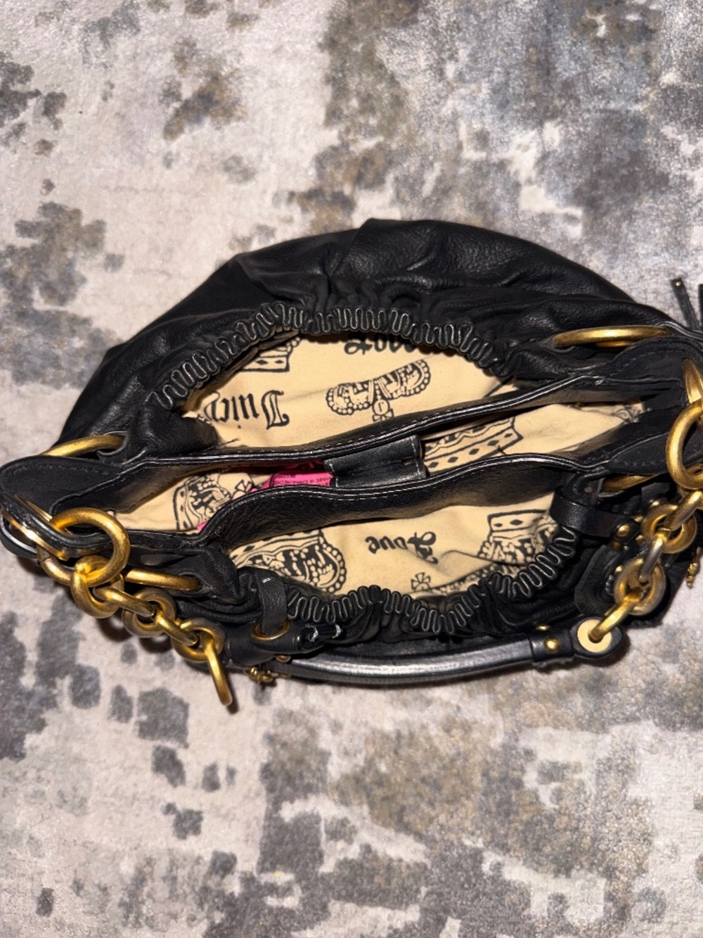 Juicy Couture Y2K Black Leather Shoulder Bag Gold Rings Key Charm - Picture 3 of 6